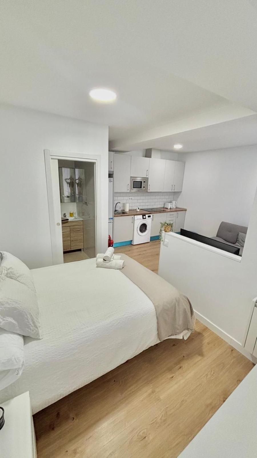Lofts 4Towers - La Paz Apartman Madrid Szoba fotó